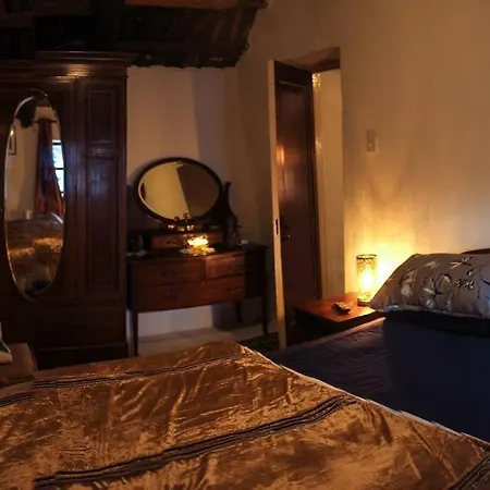 Traditional Thatched Doochary