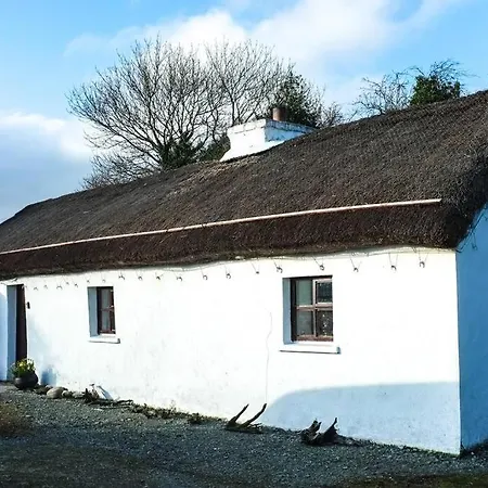 Holiday home Traditional Thatched